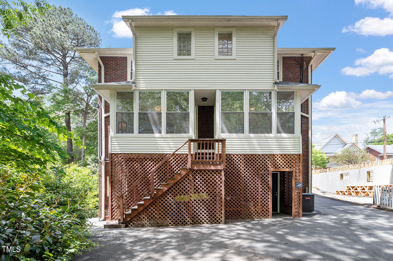 904 North Gregson Street Durham, NC 27701 - Photo 33 of 34 a view of roof deck