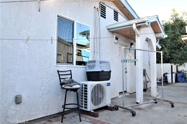 $1,050,000 | 14807 Oro Grande Street, Sylmar, CA 91342