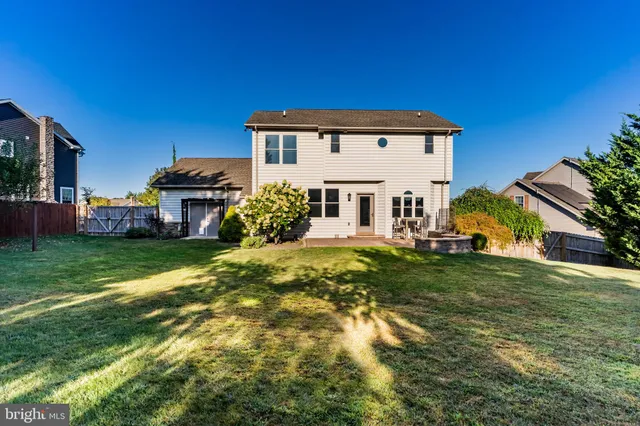 $549,000 | 736 Cresson Drive, Chambersburg, PA 17202