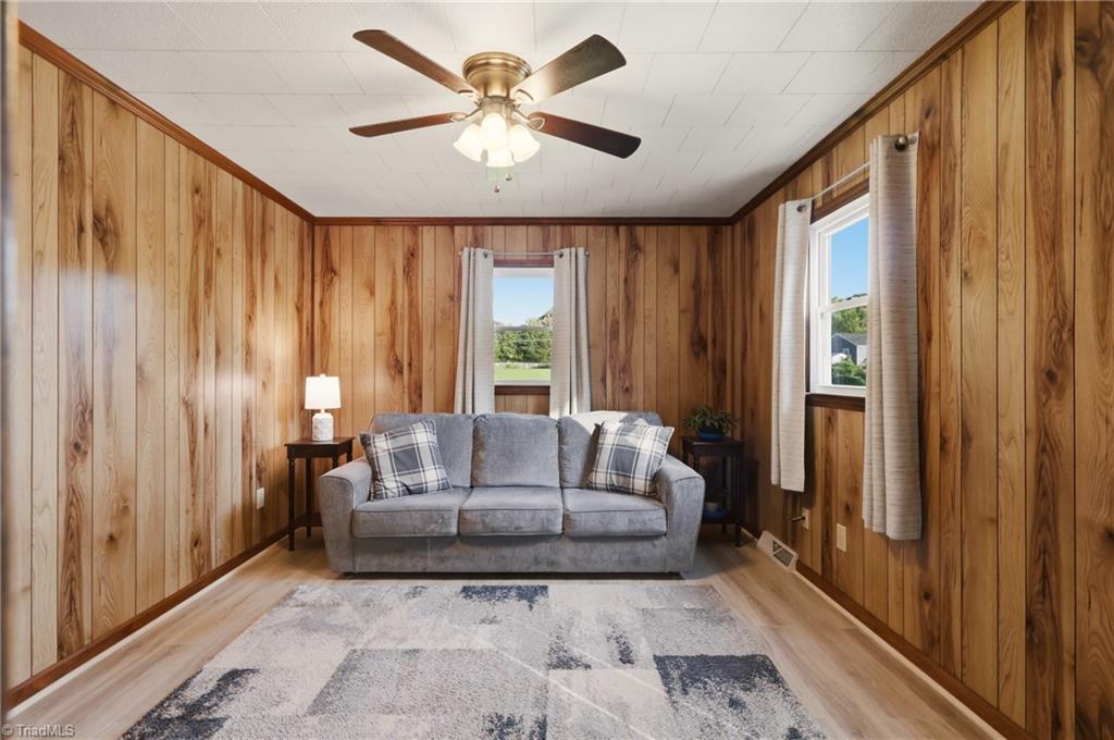 3421 Dillon Road Jamestown, NC 27282 - Photo 16 of 38 Gallery Image 16