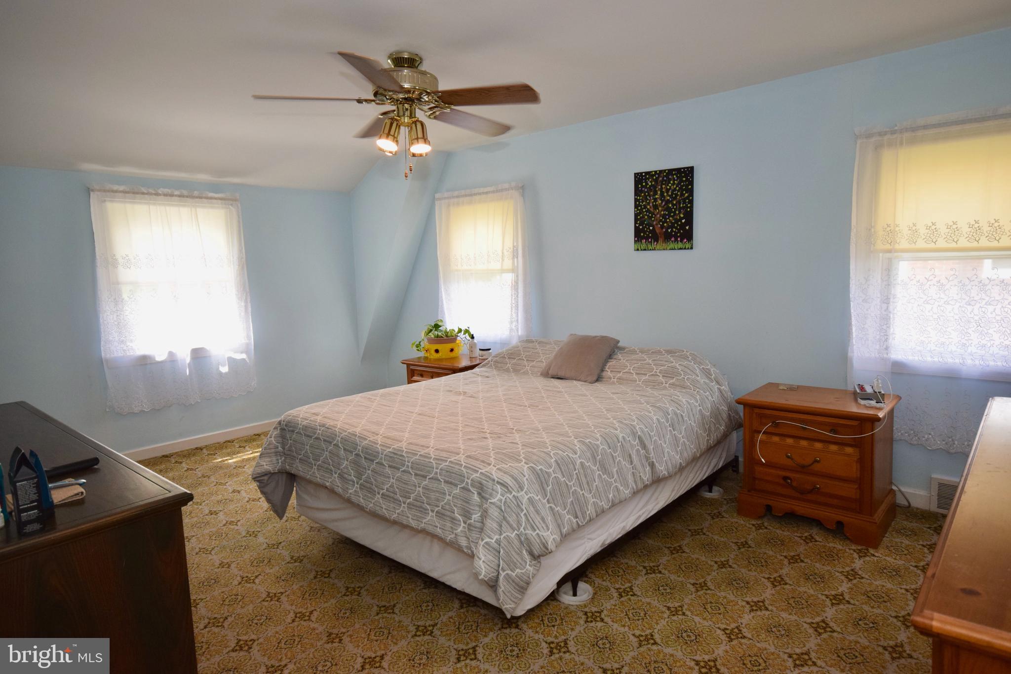 1215 Meadow Road Woodlyn, PA 19094 - Photo 14 of 31 Gallery Image 14