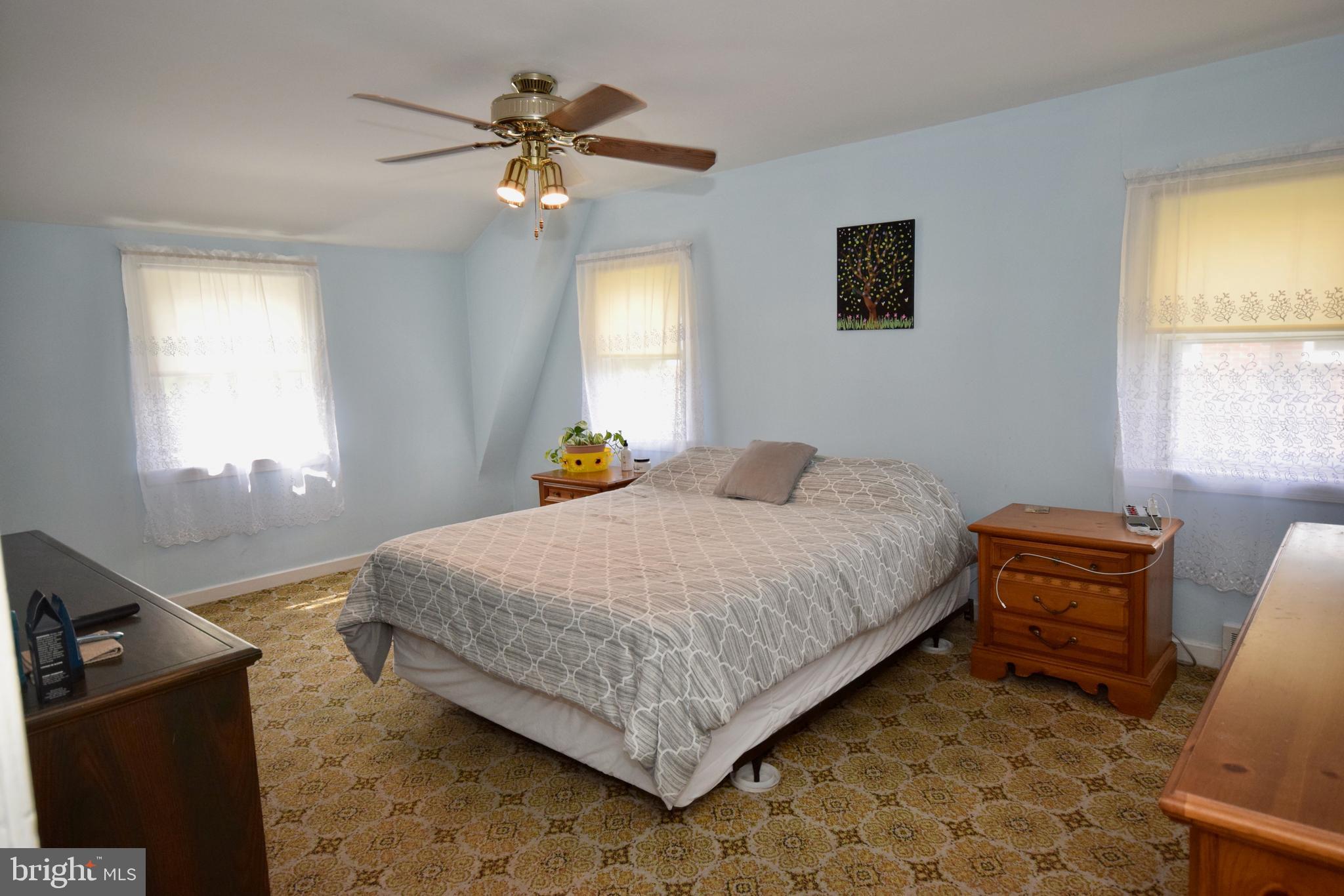 1215 Meadow Road Woodlyn, PA 19094 - Photo 15 of 31 Gallery Image 15
