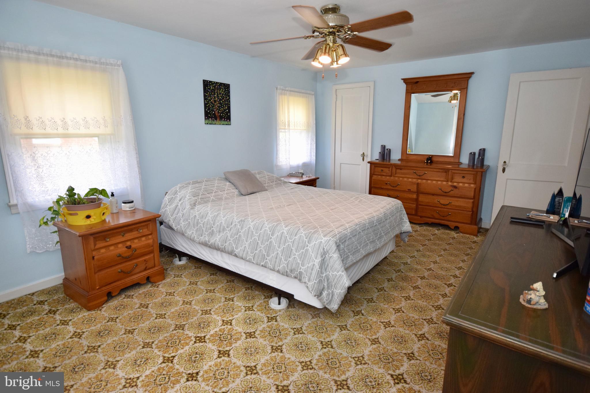 1215 Meadow Road Woodlyn, PA 19094 - Photo 16 of 31 Gallery Image 16