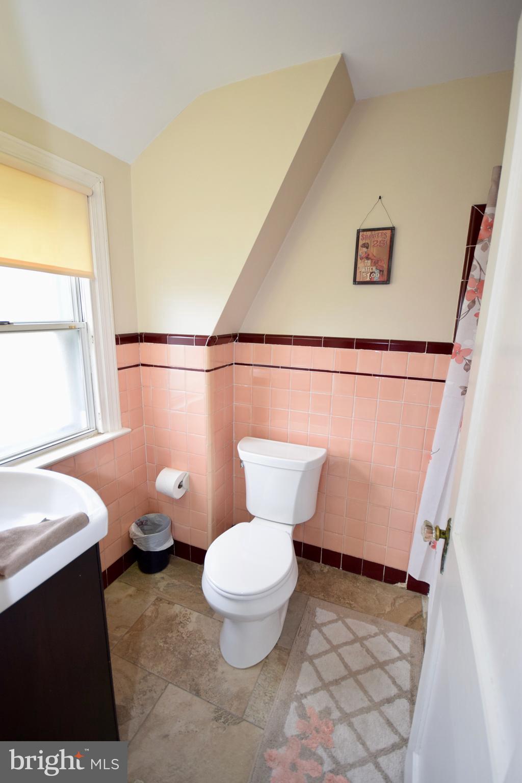 1215 Meadow Road Woodlyn, PA 19094 - Photo 17 of 31 Gallery Image 17