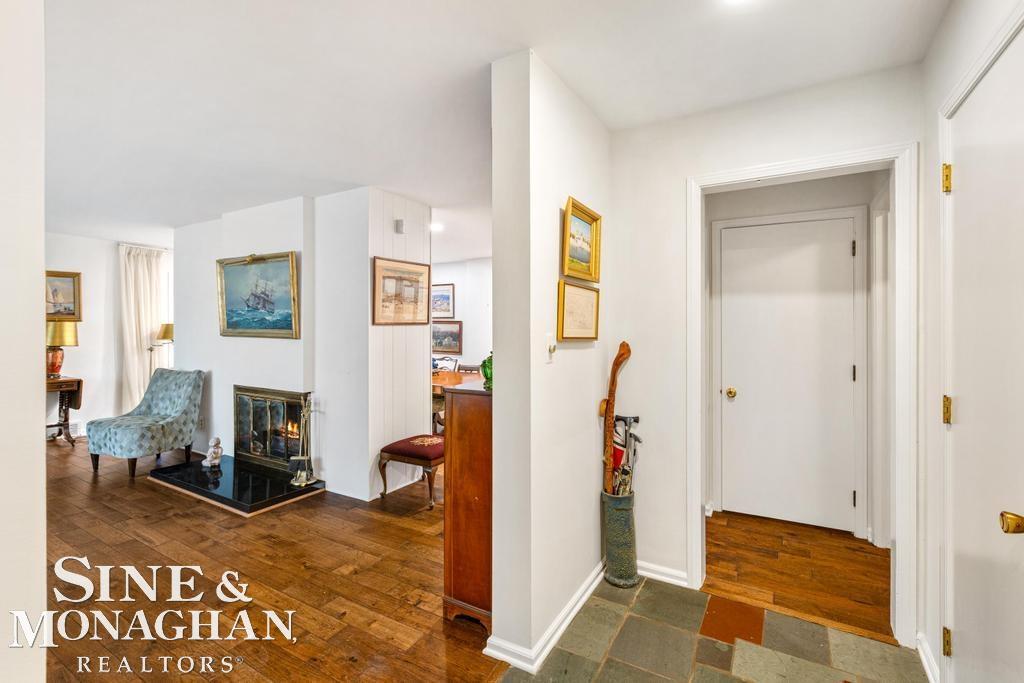 89 Handy Road Grosse Pointe Farms, MI 48236 - Photo 2 of 41
