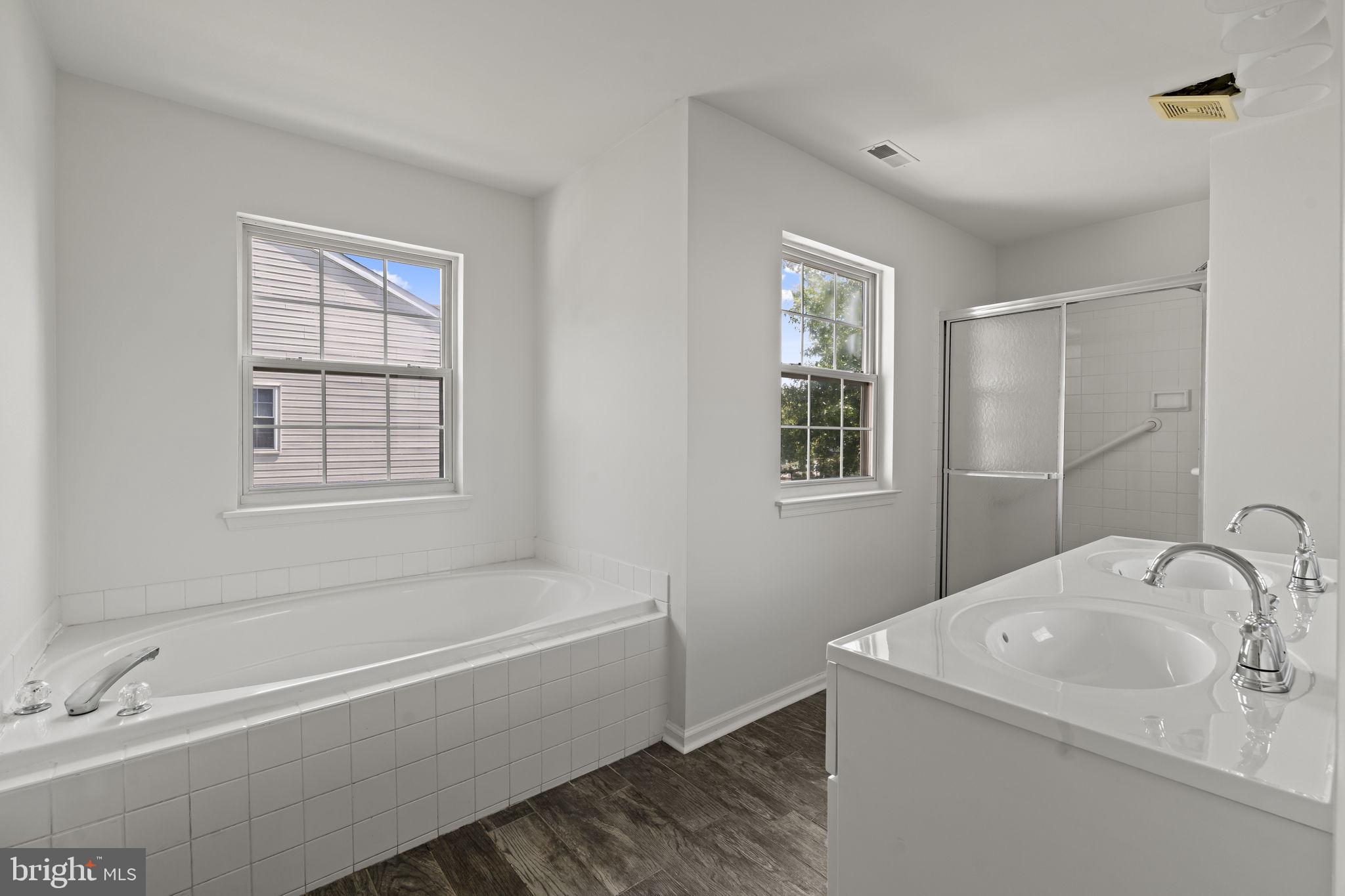 124 Buckingham Way Mount Laurel, NJ 08054 - Photo 7 of 35