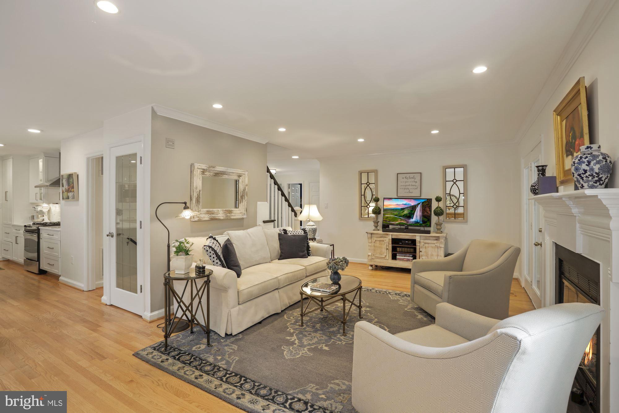 1564 Regatta Lane Reston, VA 20194 - Photo 5 of 33 Lovely Family Room Opens to Kitchen