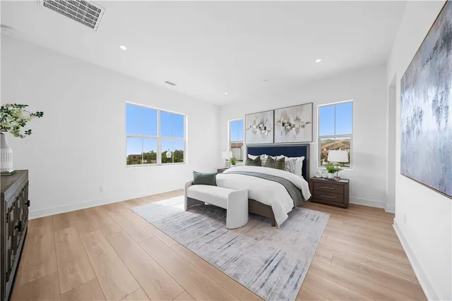 $6,000 | 270 Maricopa, Irvine, CA 92618