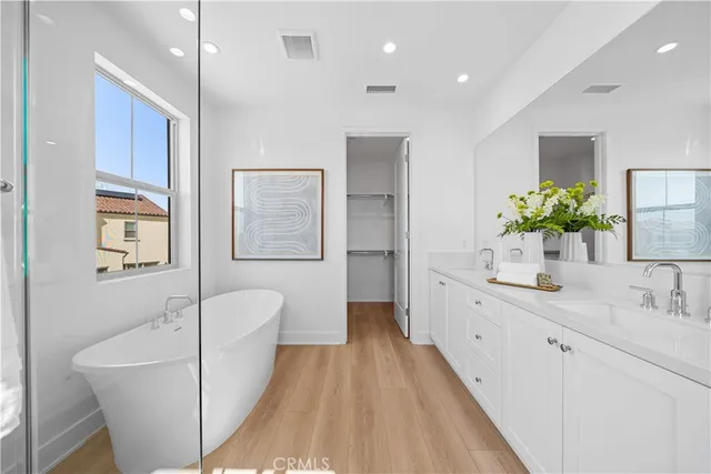 $6,000 | 270 Maricopa, Irvine, CA 92618