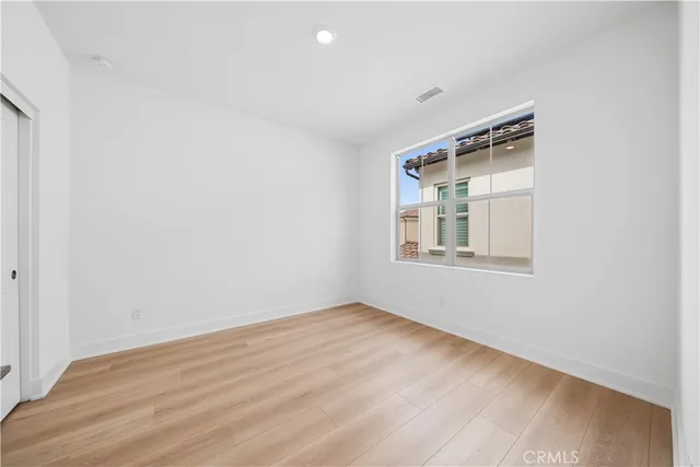 $6,000 | 270 Maricopa, Irvine, CA 92618