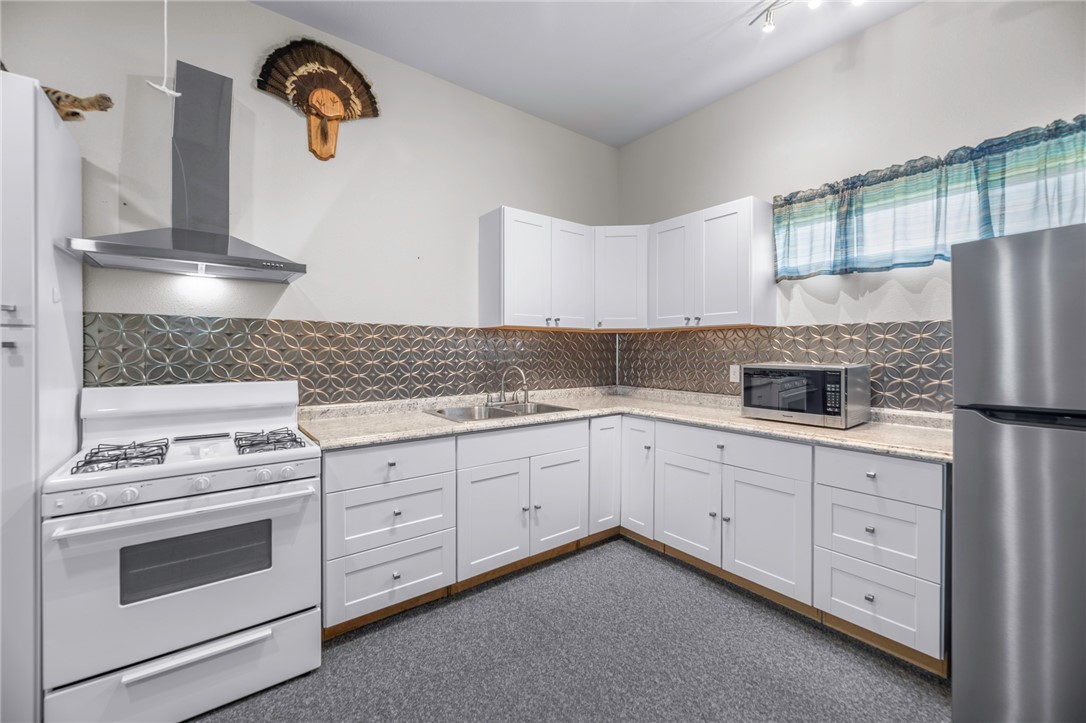 178 Smyth Street Port O'Connor, TX 77982 - Photo 21 of 30