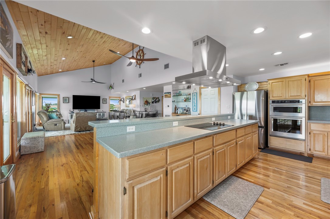 178 Smyth Street Port O'Connor, TX 77982 - Photo 6 of 30