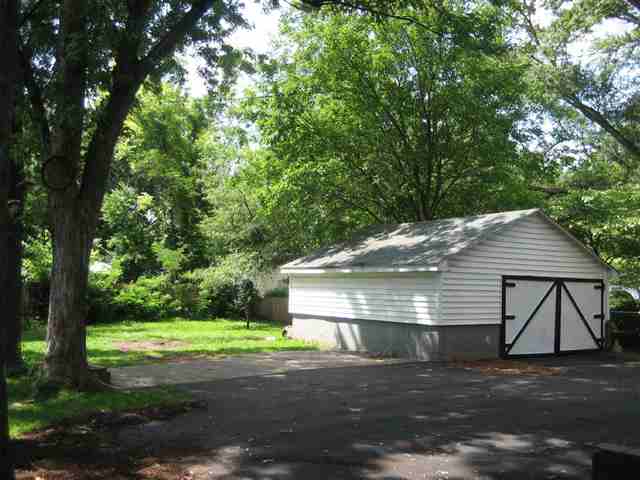 105 Perry Road Greenville, SC 29609 - Photo 4 of 13 Gallery Image 4