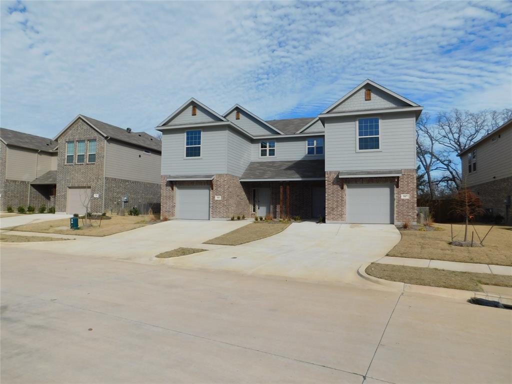 505 Mockingbird Lane Denton, TX 76209 - Photo 2 of 26