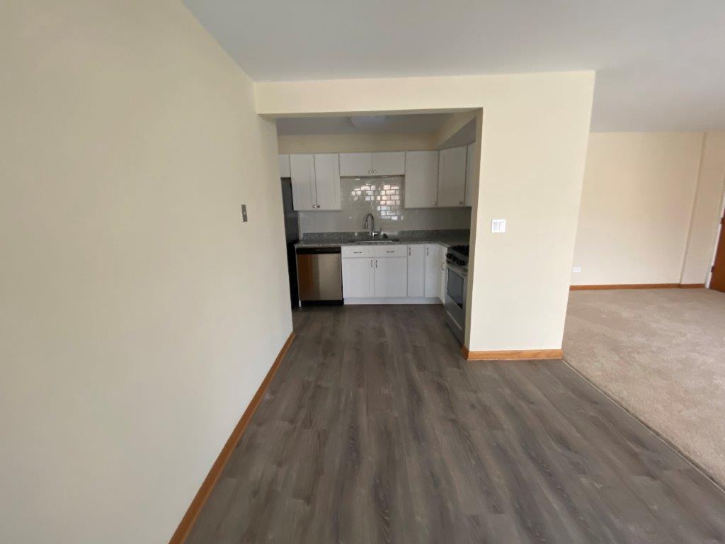 8545 West Arnold Street, Unit 2SE River Grove, IL 60171 - Photo 4 of 9