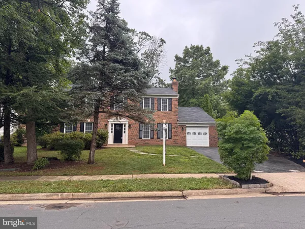 $789,900 | 403 Autumn Olive Way, Sterling, VA 20164