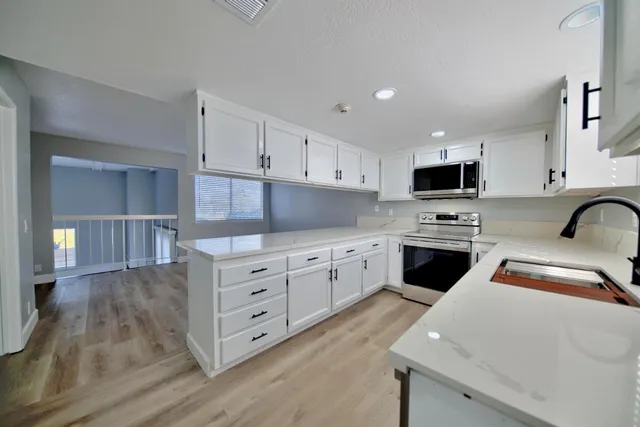 $925,000 | 5859 Central Avenue, Newark, CA 94560