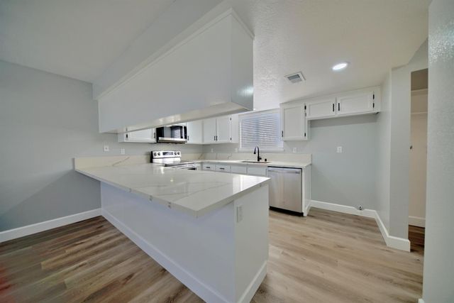 $925,000 | 5859 Central Avenue, Newark, CA 94560