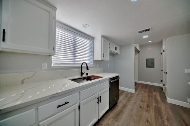 $925,000 | 5859 Central Avenue, Newark, CA 94560