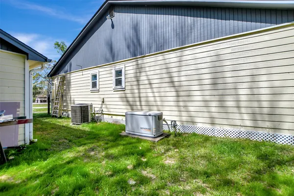 $775,000 | 24677 Farm To Market Road 2090, Splendora, TX 77372