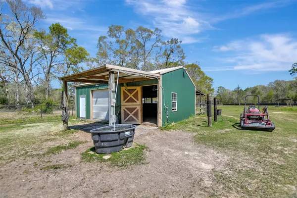 $775,000 | 24677 Farm To Market Road 2090, Splendora, TX 77372