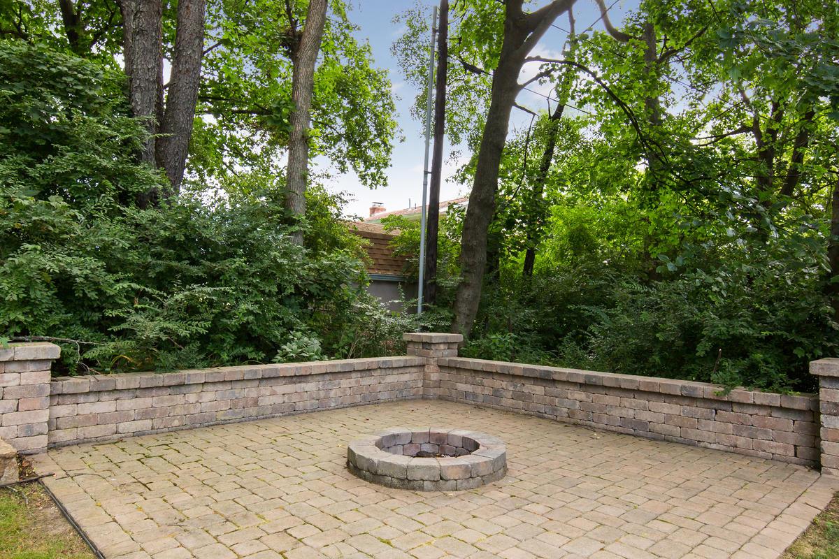 638 Granville Road Newark, OH 43055 - Photo 7 of 52 Gallery Image 7