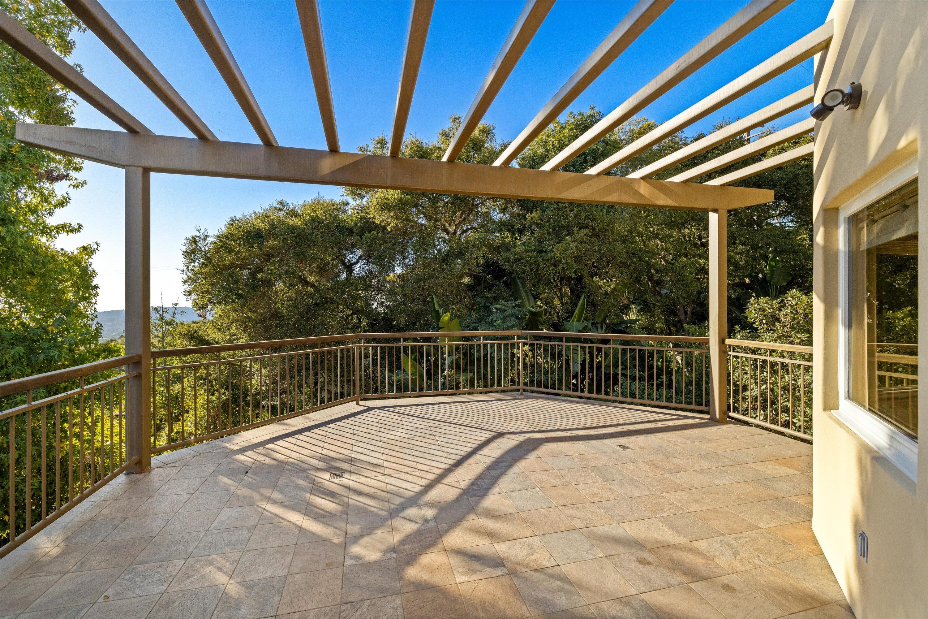 1235 Mission Ridge Road Santa Barbara, CA 93103 - Photo 10 of 27 a view of balcony with a floor