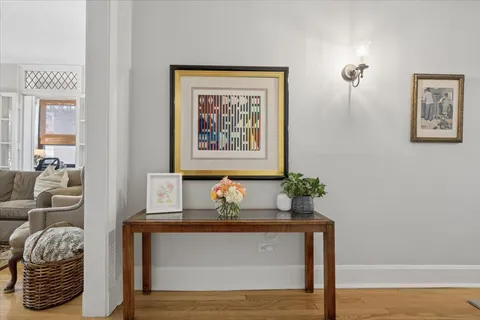 $650,000 | 445 West Fullerton Parkway, Unit 2E, Chicago, IL 60614