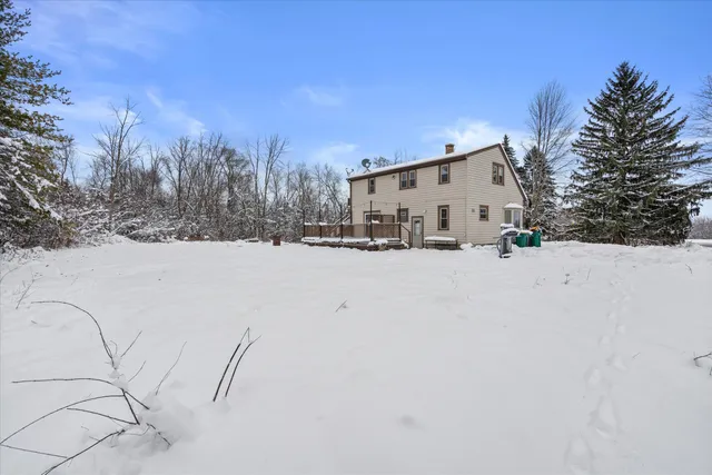 $489,900 | W140N10259 West Fond Du Lac Avenue, Germantown, WI 53022