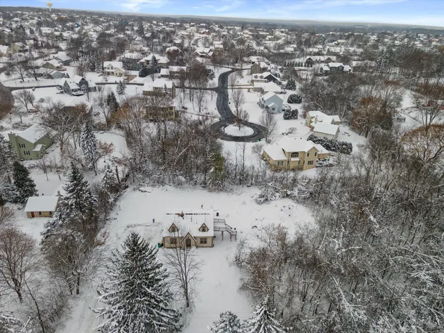 $494,900 | W140N10259 West Fond Du Lac Avenue, Germantown, WI 53022