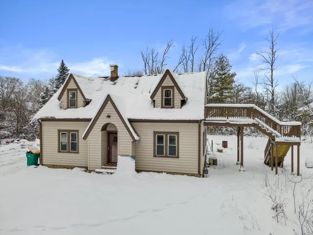 $494,900 | W140N10259 West Fond Du Lac Avenue, Germantown, WI 53022