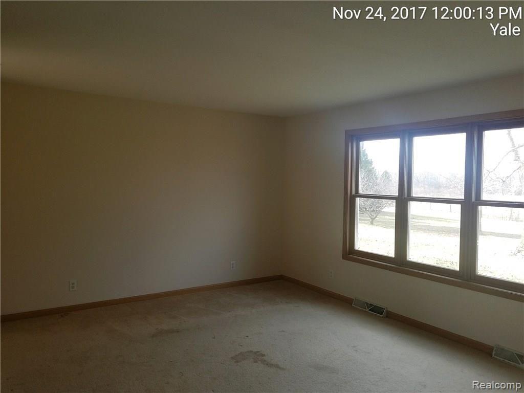 7959 Arendt Road Yale, MI 48097 - Photo 10 of 20 TimePhoto_20171124_120013.jpg