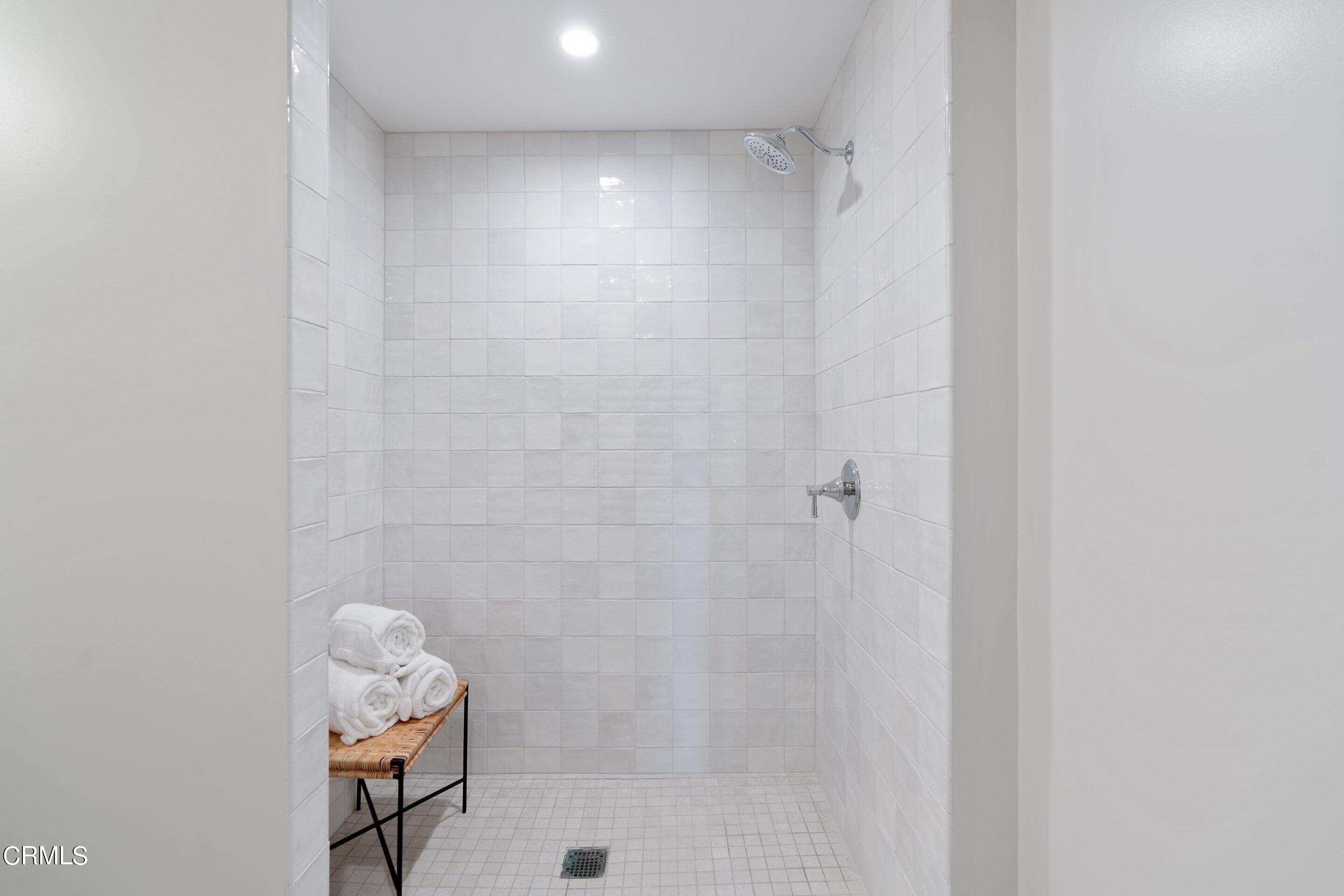 88 North Oakland Avenue, Unit 601 Pasadena, CA 91101 - Photo 43 of 50 a bathroom with a shower