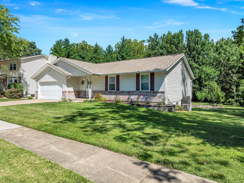 2157 Graystone Drive St. Charles, MO 63303 - Photo 2 of 27