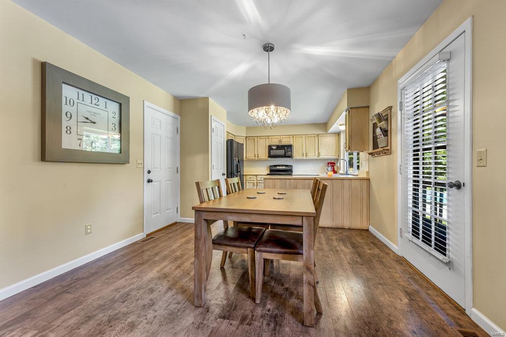 2157 Graystone Drive St. Charles, MO 63303 - Photo 6 of 27