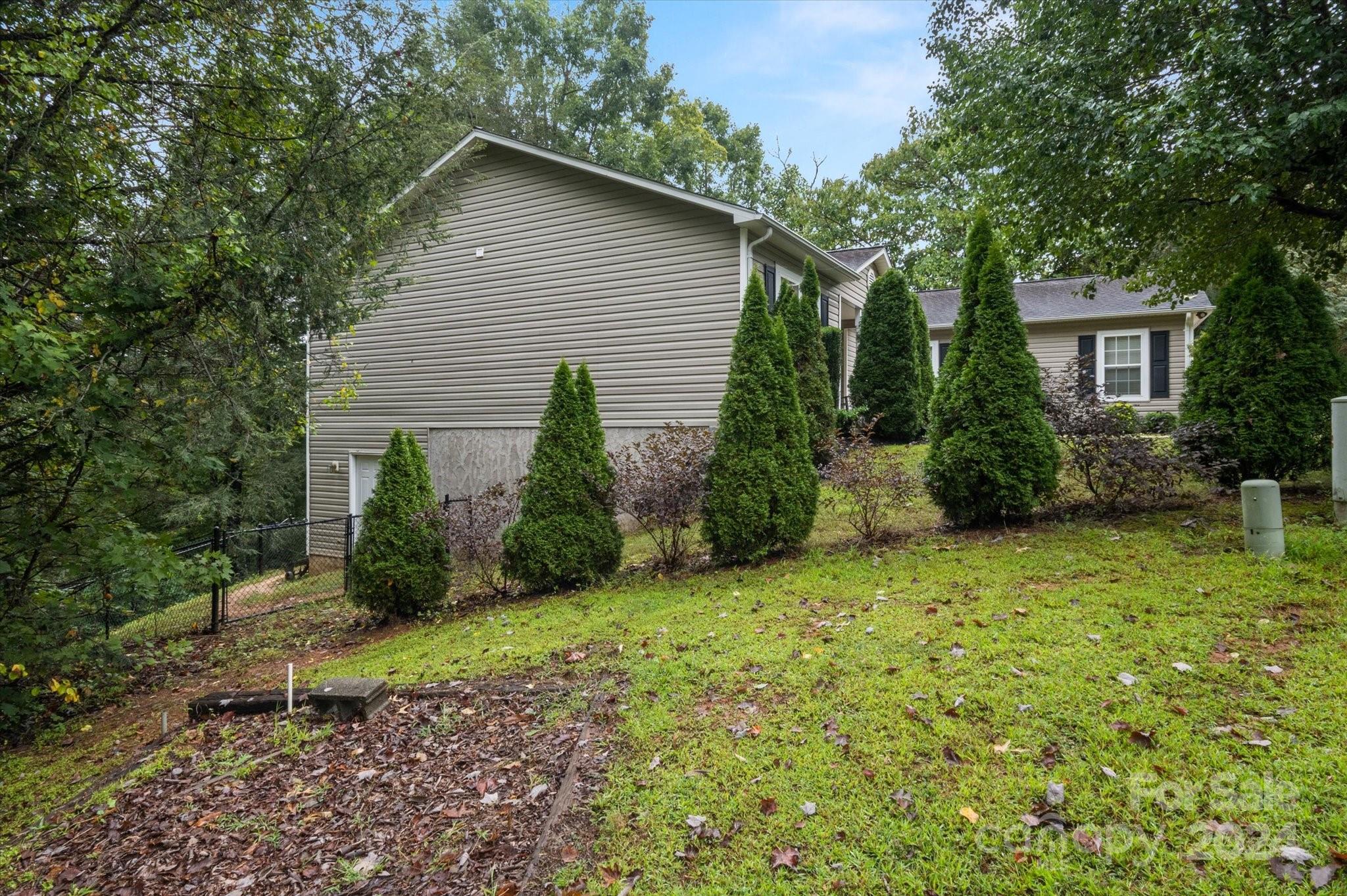 76 Chipmunk Ridge Marion, NC 28752 - Photo 46 of 48 Gallery Image 46