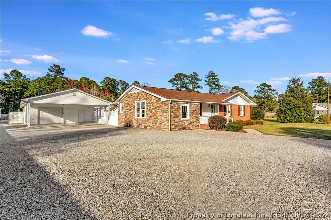 657 Forest Road Lumberton, NC 28358 - Photo 3 of 40 Gallery Image 3