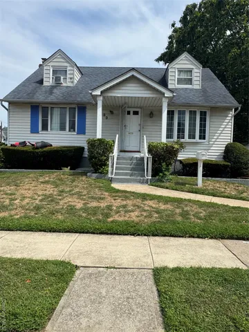 $1,000,000 | 33 North Montgomery Street, Valley Stream, NY 11580