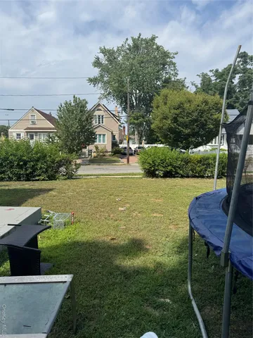 $1,000,000 | 33 North Montgomery Street, Valley Stream, NY 11580