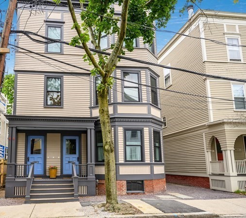 44 Roberts Road, Unit 2 Cambridge, MA 02138 - Photo 33 of 36 a front view of a house