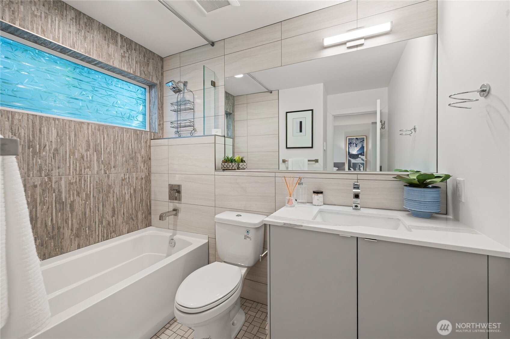 815 North 48th Street Seattle, WA 98103 - Photo 8 of 29