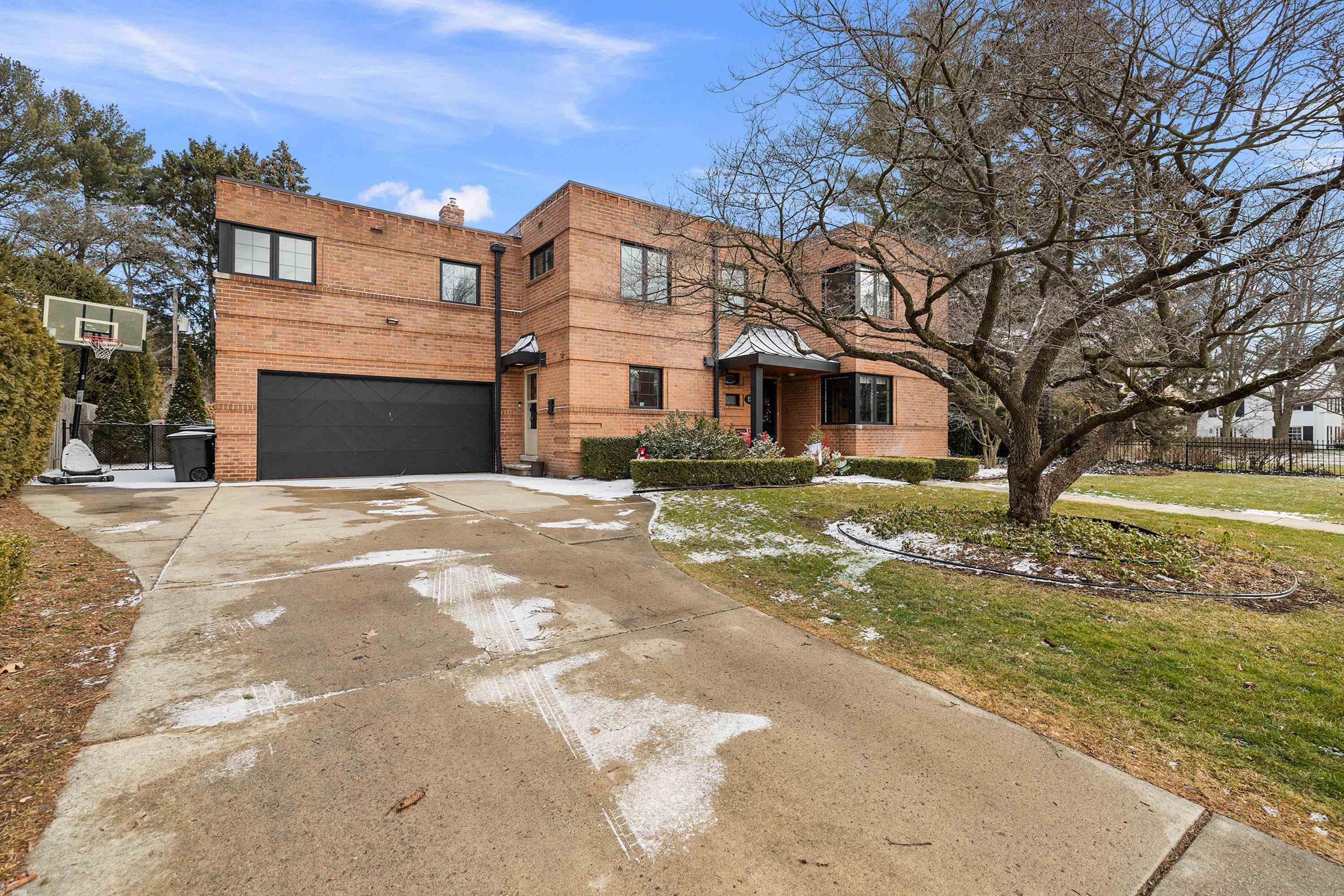 158 Merriweather Road Grosse Pointe Farms, MI 48236 - Photo 4 of 57