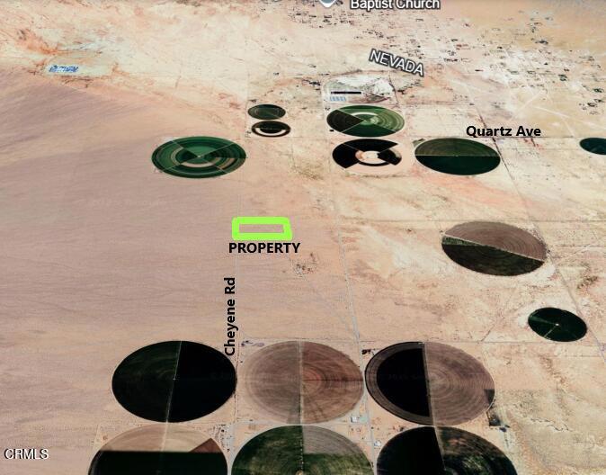 27 Cheyene Baker, CA 92309 - Photo 33 of 38 a bathroom with a sink a stove and a shower