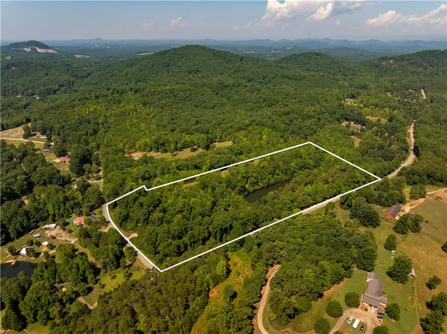 $425,000 | 890 Earls Bridge Road, Easley, SC 29640
