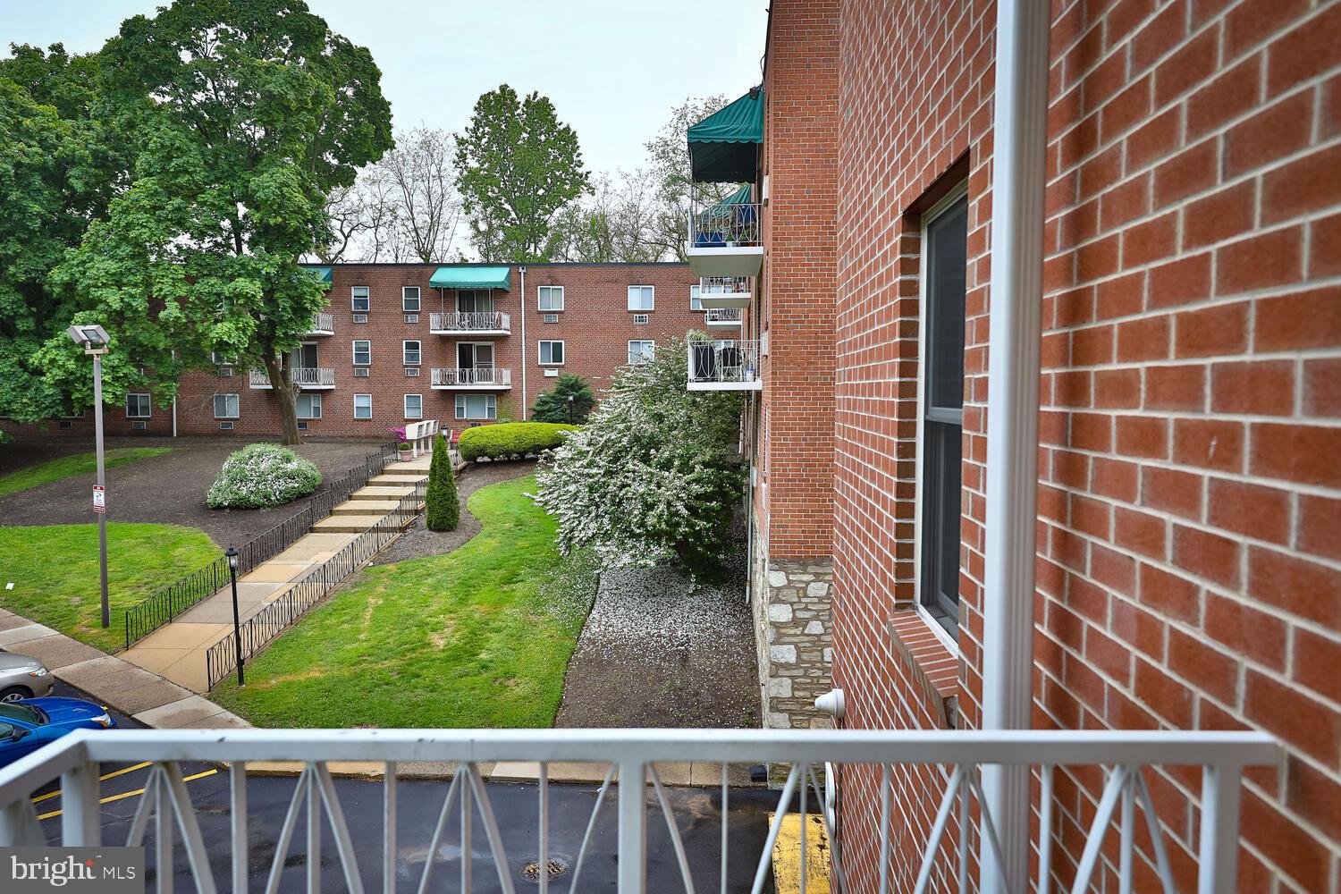 1600 Church Road, Unit B208 Wyncote, PA 19095 - Photo 16 of 20 Balcony