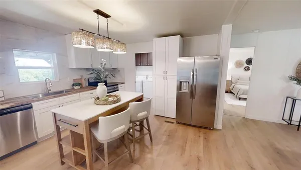 $215,000 | 902 Pecos River Drive, Granbury, TX 76048