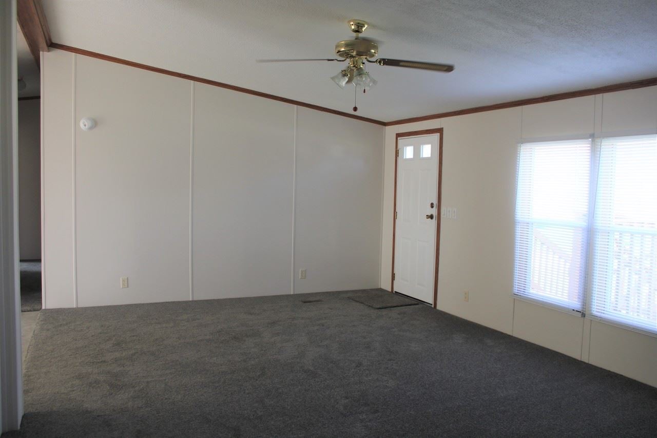 211 Bluebird Road Smiths Grove, KY 42171 - Photo 3 of 16 Gallery Image 3