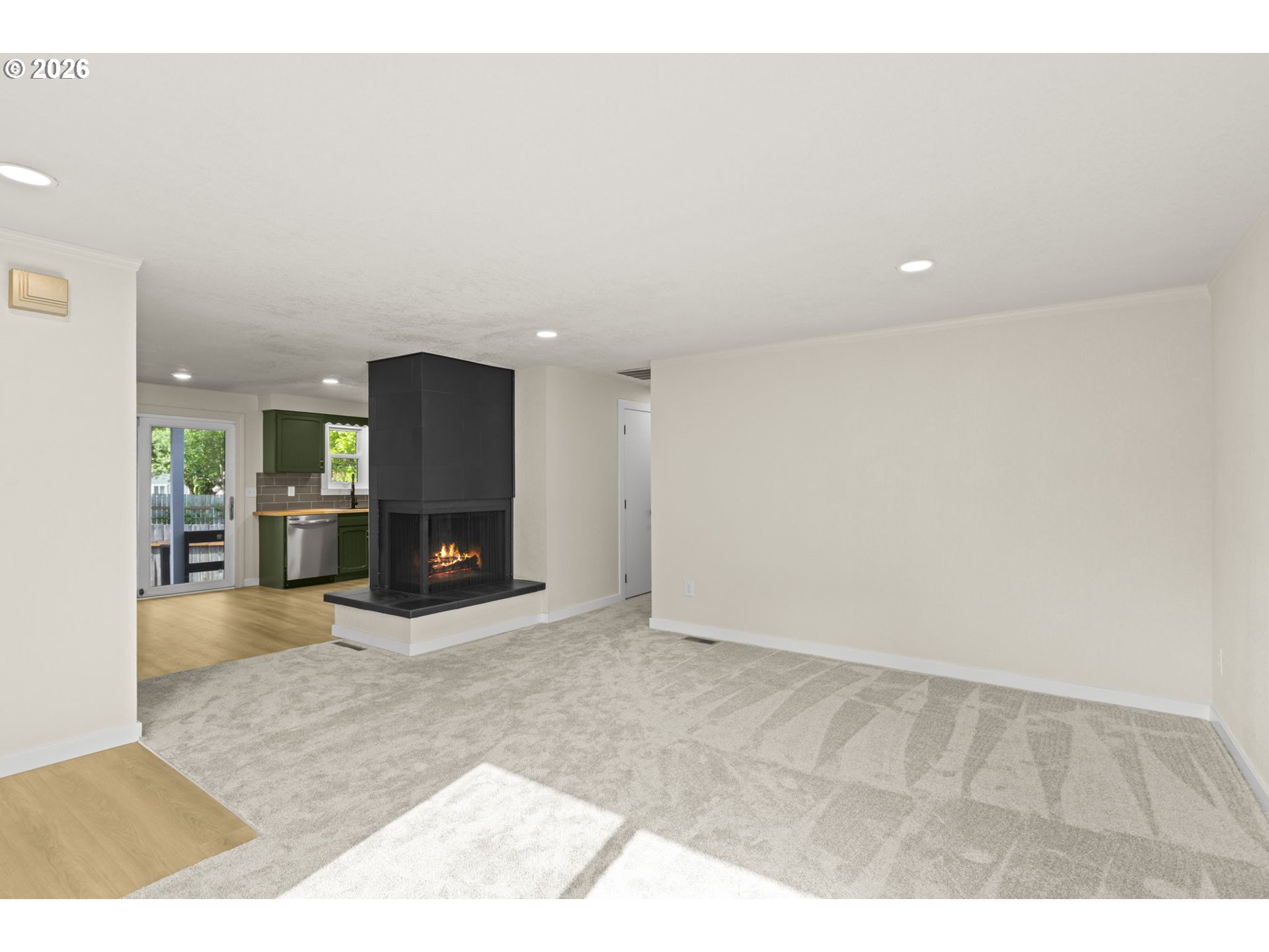 10249 North Tyler Avenue Portland, OR 97203 - Photo 8 of 34