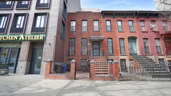 $1,999,999 | 120 4th Avenue | Boerum Hill
