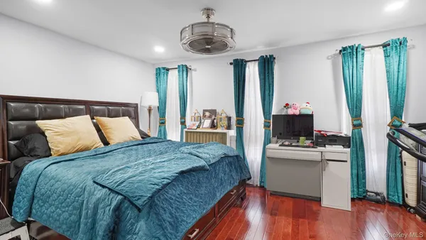 $1,999,999 | 120 4th Avenue | Boerum Hill